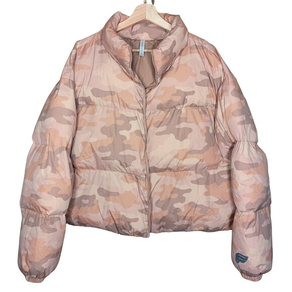 Fabletics Wander Cropped Puffer Jacket Camo Willow Bark Plus Size 1X - Picture 1 of 5